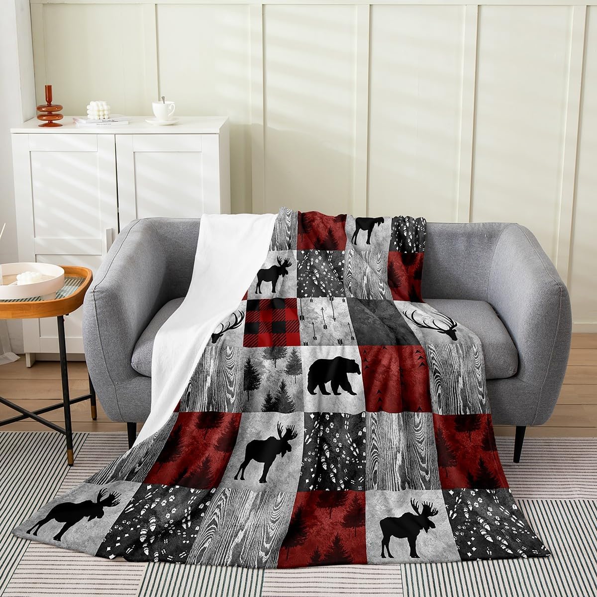 Wildlife-Pattern Fleece Throw